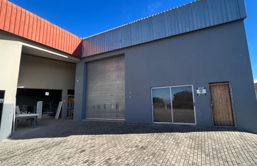 Commercial Property for Sale in Fountains Estate Eastern Cape